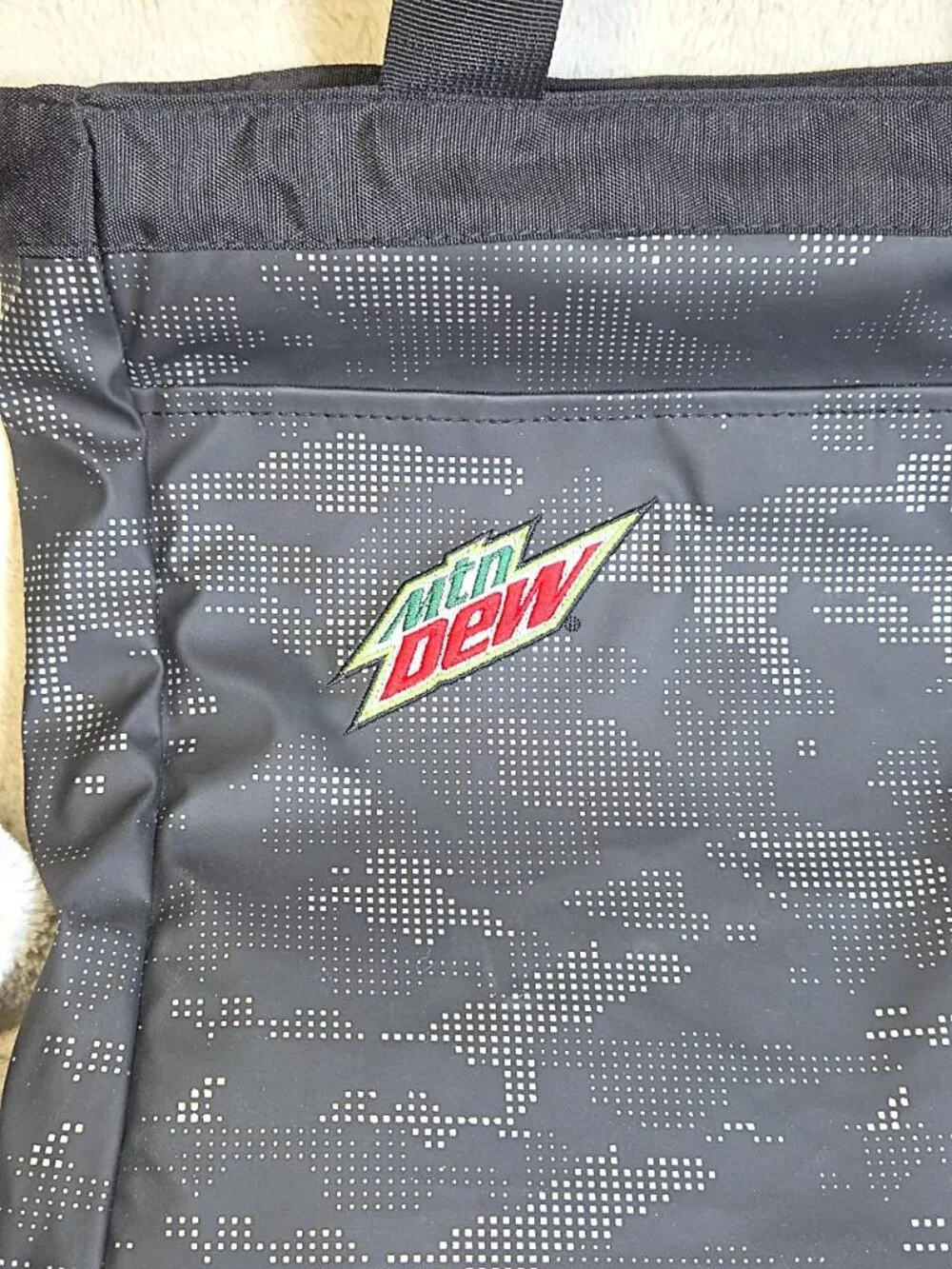 North End Moutain Dew Black Camo Convertible Backpack Tote Insulated